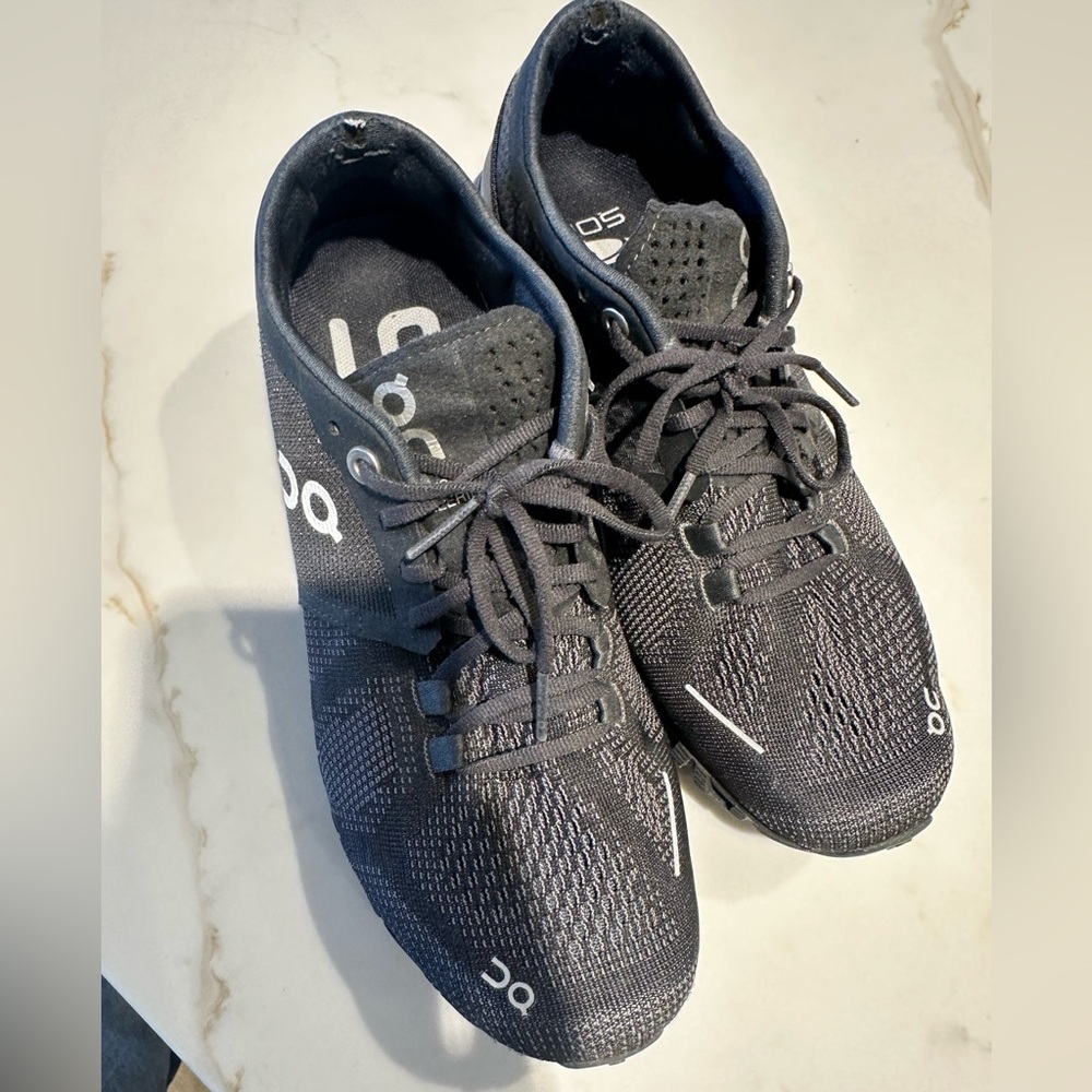 On cloud Swiss engineering sneakers